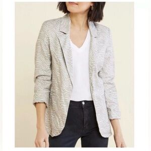 Level 99 Zebra Pattern Blazer in Cream and tan women’s S